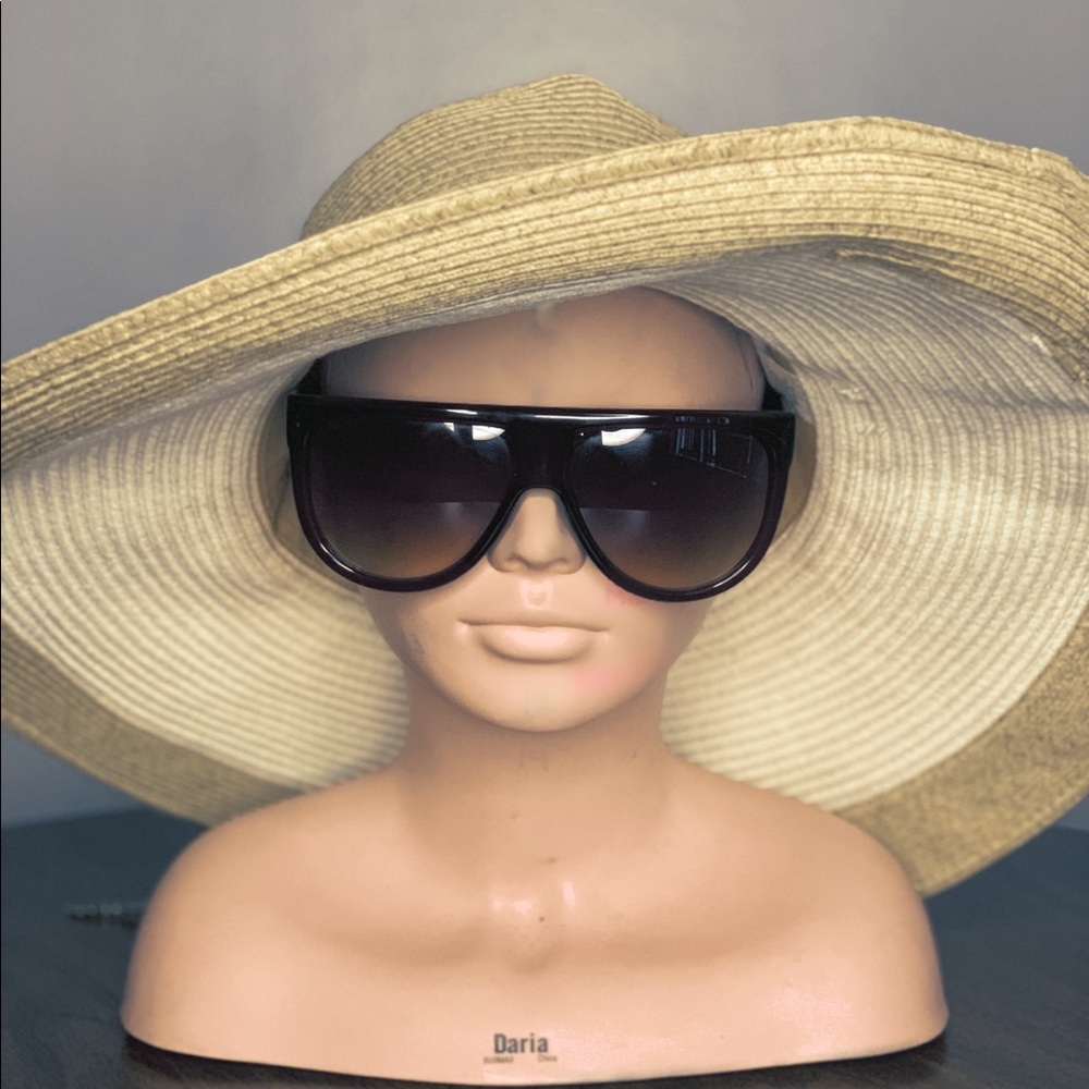 2 FOR ONE SUNNIE AND GLASSES
